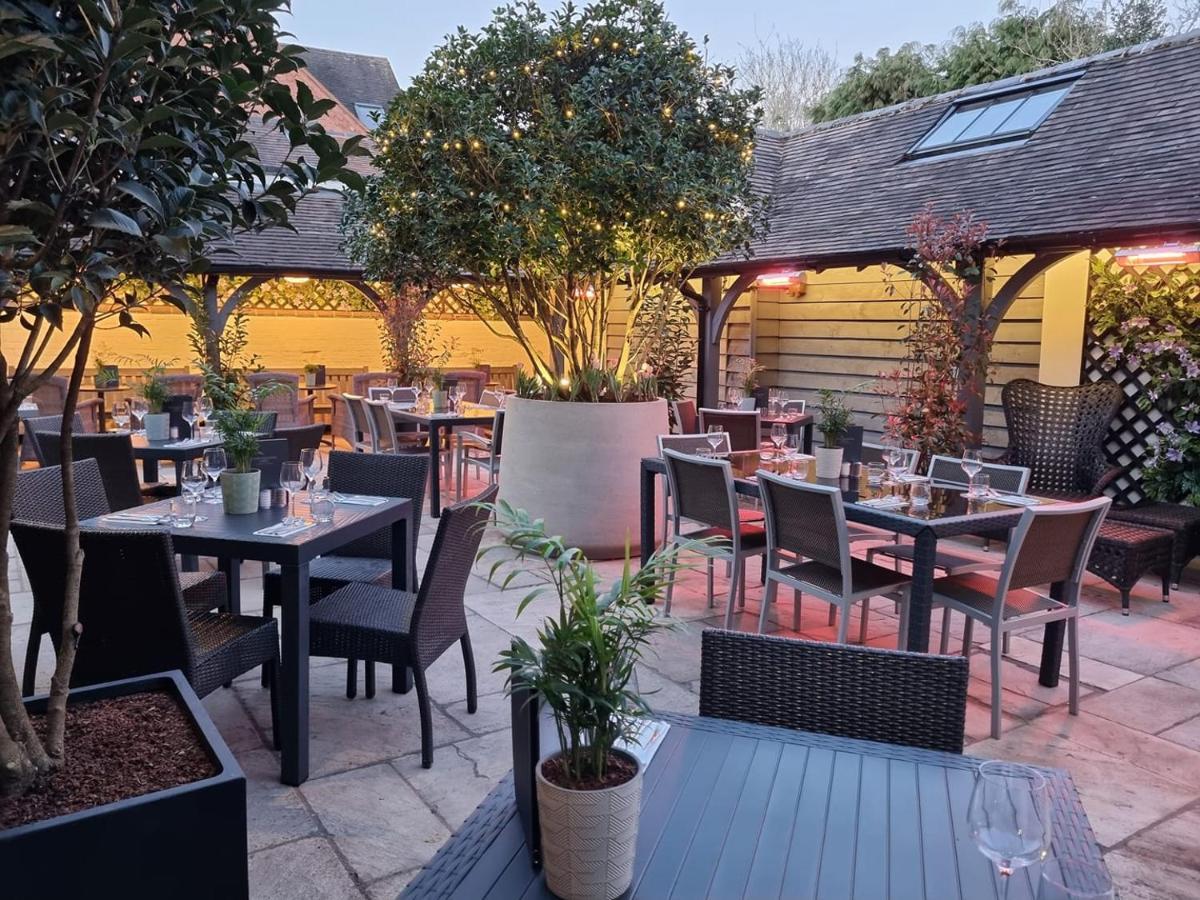 The Lion Hotel Brewood Kültér fotó